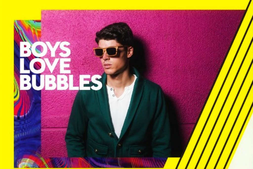 Weekly: Boys love bubbles