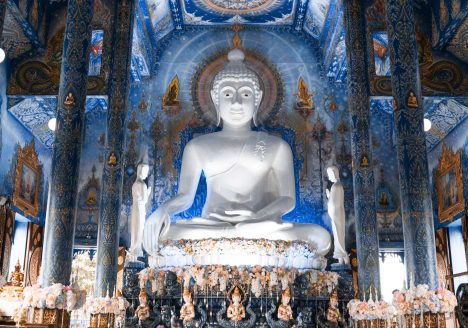 Wat Rong Suea Ten, Chiang Rai, Thailand