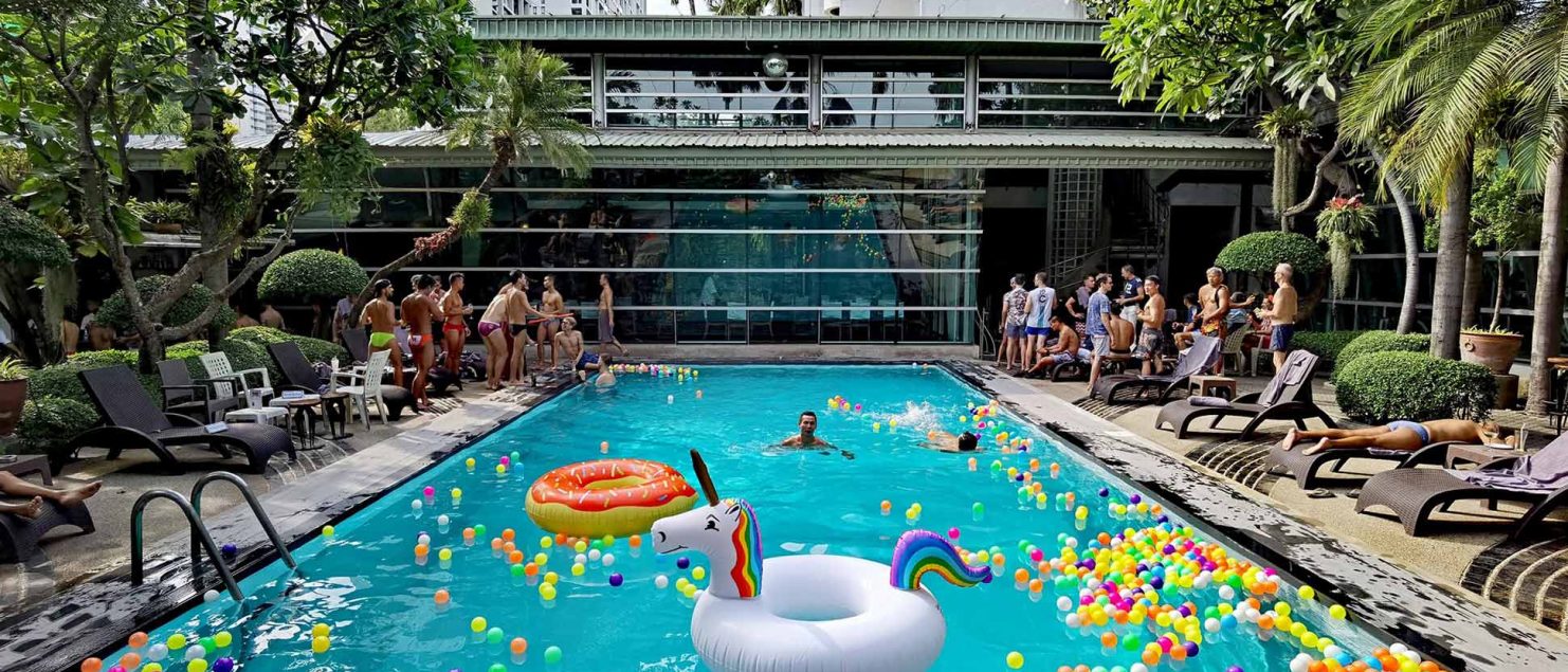 The fabulous outdoors pool at Babylon sauna in Bangkok, Thailand