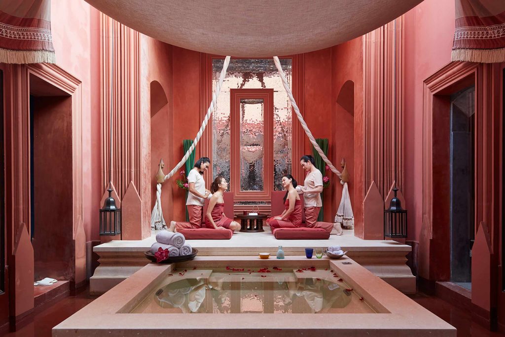 A lesbian couple at The Barai.