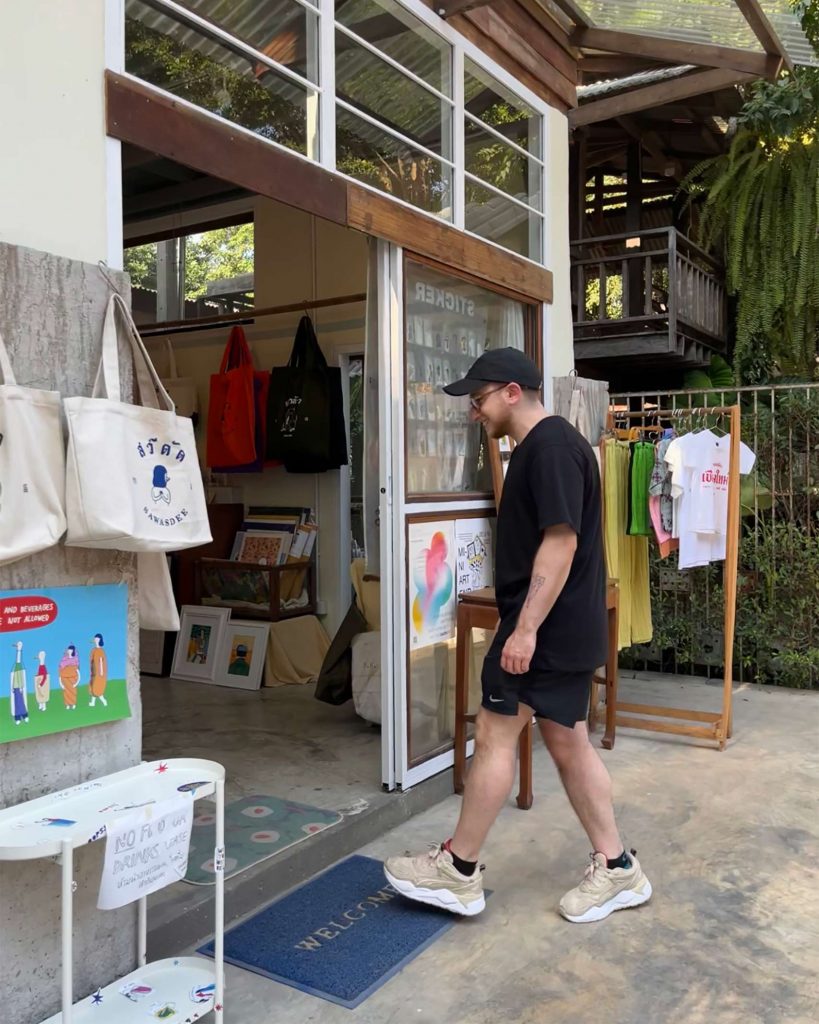 Ren enters an art store. Discovering art can be one of the most rewarding queer-friendly activities in Thailand.